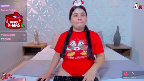 Snapshot of lili_mccormick chatting on 17, 12, 2024 SALOME online show from 17, 12, 2024