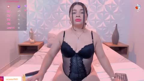 Snapshot of lili_mccormick chatting on 7, 10, 2025 SALOME online show from 7, 10, 2025