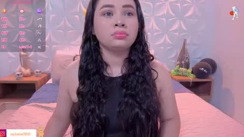 Snapshot of lili_mccormick chatting on 22, 10, 2025 SALOME online show from 22, 10, 2025