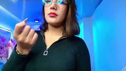 Snapshot of lili_scott chatting on 30, 10, 2025 Lili  online show from 30, 10, 2025