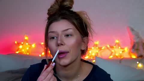 Mia online show from 27, 12, 2024