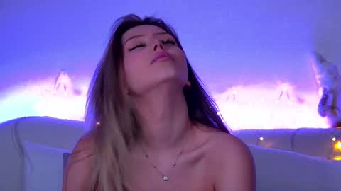 Mia online show from 27, 12, 2024