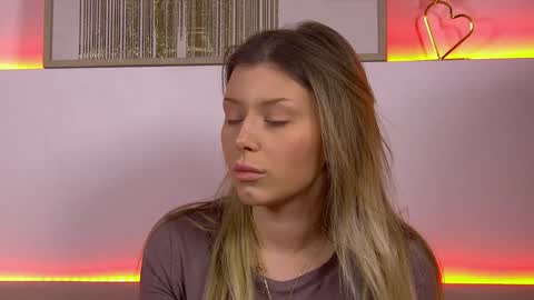 Mia online show from 24, 1, 2025