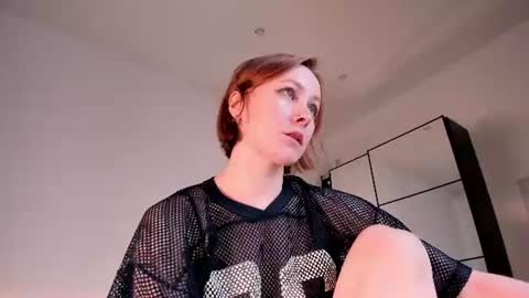 Snapshot of lilian_kroft chatting on 2, 7, 2026 LIL online show from 2, 7, 2026