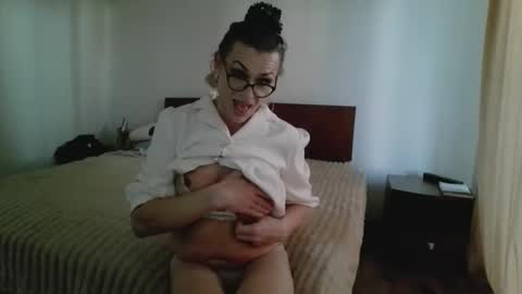 lilianashemale3 online show from 24, 2, 2026