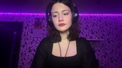 Snapshot of lilianasomsana chatting on 9, 11, 2025 Lili online show from 9, 11, 2025