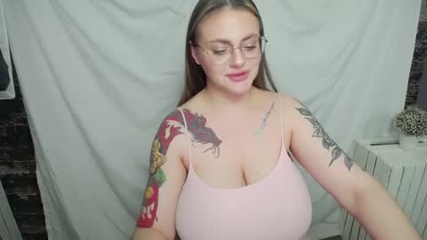 Lilia online show from 27, 1, 2025