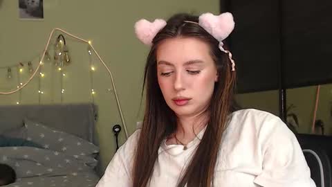 Lilu online show from 10, 10, 2025