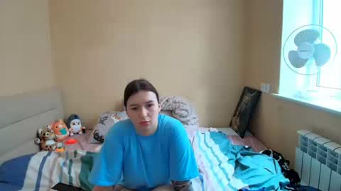 Snapshot of liliawoolf chatting on 11, 10, 2025 liliawoolf online show from 11, 10, 2025