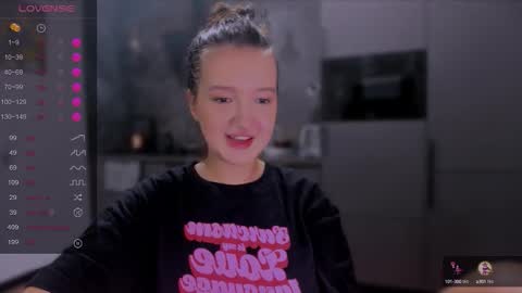 Snapshot of lililaluna chatting on 23, 9, 2025 ... online show from 23, 9, 2025