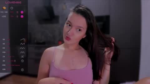 Snapshot of lililaluna chatting on 1, 11, 2025 ... online show from 1, 11, 2025