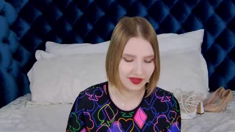 LiliLinn online show from 22, 2, 2025