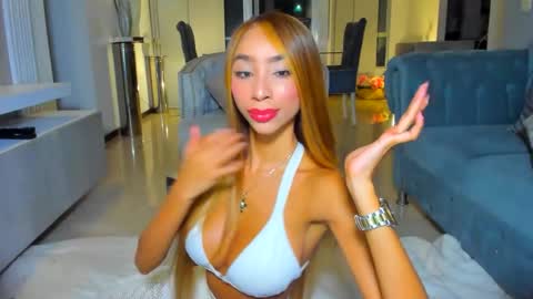 Lili  online show from 27, 3, 2026