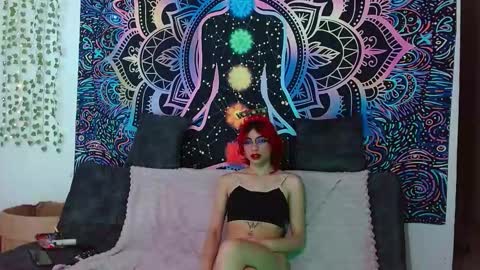 Snapshot of lilith_and_marcusblain chatting on 21, 11, 2025 Lili Marcus online show from 21, 11, 2025