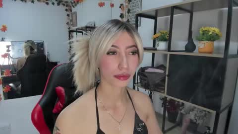 Snapshot of lilith_cooper20 chatting on 2, 10, 2025 lilith cooper20 online show from 2, 10, 2025