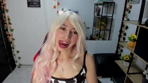 Snapshot of lilith_cooper20 chatting on 16, 12, 2025 lilith cooper20 online show from 16, 12, 2025