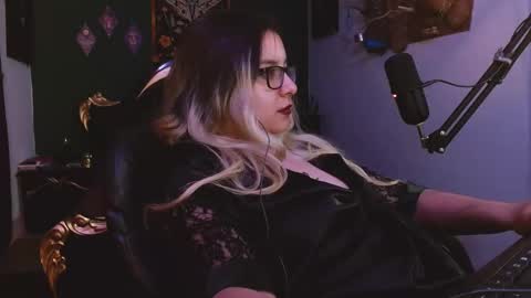 lilithmystic01 online show from 8, 3, 2025