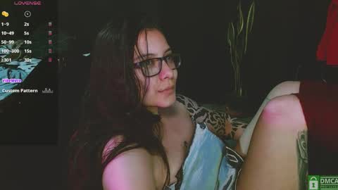 Snapshot of lilithmystic01 chatting on 15, 5, 2026 lilithmystic01 online show from 15, 5, 2026