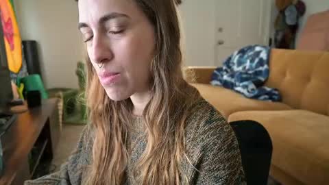 L online show from 8, 9, 2025