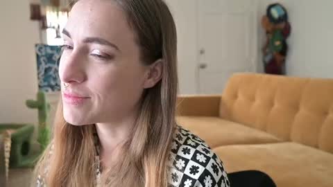 L online show from 26, 9, 2025