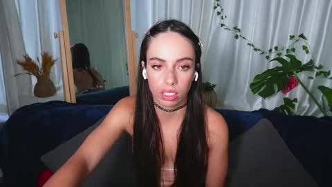 Snapshot of lill_dayna chatting on 17, 11, 2025 Lill Dayna online show from 17, 11, 2025