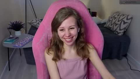 Snapshot of lill_mary chatting on 5, 3, 2025 Maria online show from 5, 3, 2025