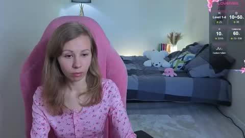 Snapshot of lill_mary chatting on 1, 10, 2025 Maria online show from 1, 10, 2025