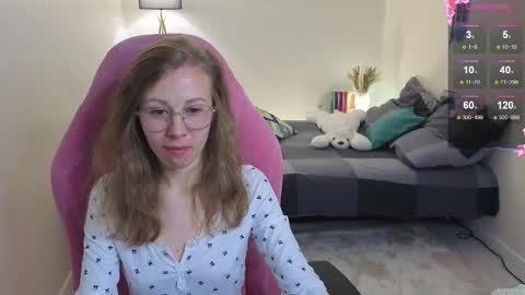 Snapshot of lill_mary chatting on 6, 10, 2025 Maria online show from 6, 10, 2025