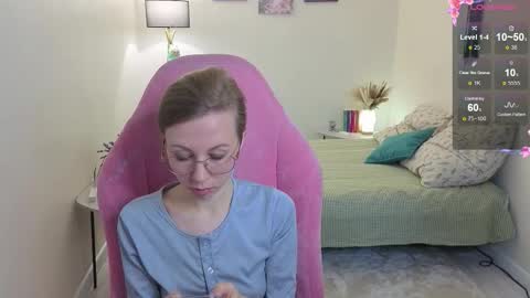 Snapshot of lill_mary chatting on 20, 10, 2025 Maria online show from 20, 10, 2025