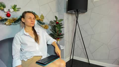 Snapshot of lillian_white1 chatting on 13, 1, 2025 lillian_white1 online show from 13, 1, 2025