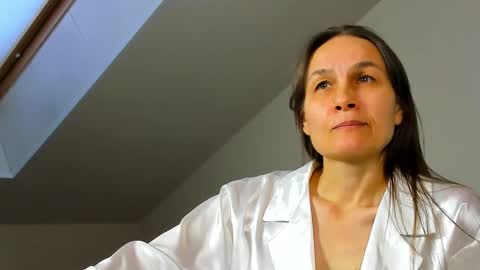 Snapshot of lillian_white1 chatting on 1, 2, 2025 lillian_white1 online show from 1, 2, 2025