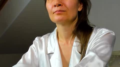 Snapshot of lillian_white1 chatting on 1, 2, 2025 lillian_white1 online show from 1, 2, 2025