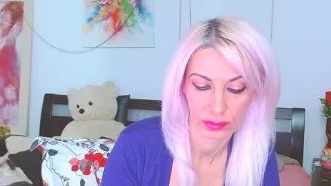 Lara online show from 3, 11, 2025