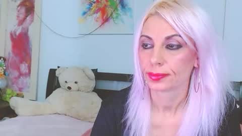 Lara online show from 14, 11, 2025