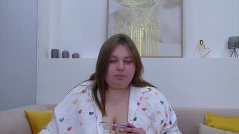 LillianHaig online show from 16, 1, 2025