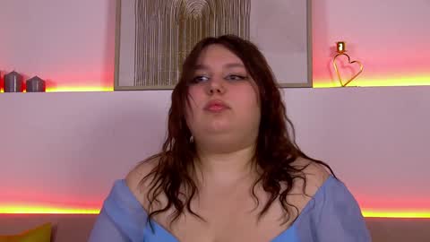 LillianHaig online show from 24, 1, 2025