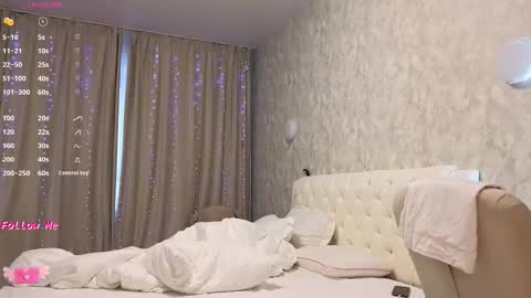 Lara Angel online show from 21, 12, 2025