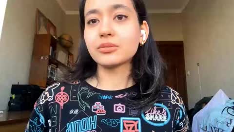 Snapshot of lillieborbon chatting on 17, 11, 2025 lillieborbon online show from 17, 11, 2025