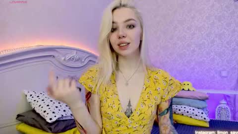 Snapshot of lillimooore chatting on 24, 1, 2025 LilliMoore online show from 24, 1, 2025