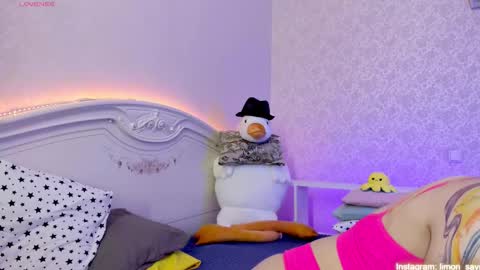 Snapshot of lillimooore chatting on 25, 1, 2025 LilliMoore online show from 25, 1, 2025