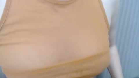 Snapshot of lillkit chatting on 20, 12, 2024 Lilu online show from 20, 12, 2024