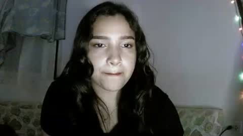 Snapshot of lilly_ocean22 chatting on 14, 12, 2025 Sey - Lilly online show from 14, 12, 2025