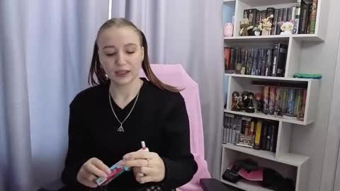 LillyFan X online show from 15, 9, 2025