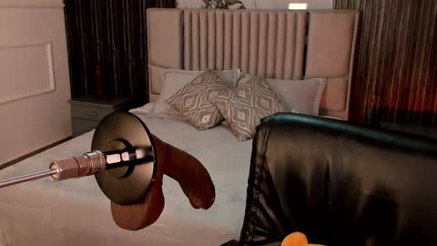 Lilly Ortiz online show from 23, 2, 2026