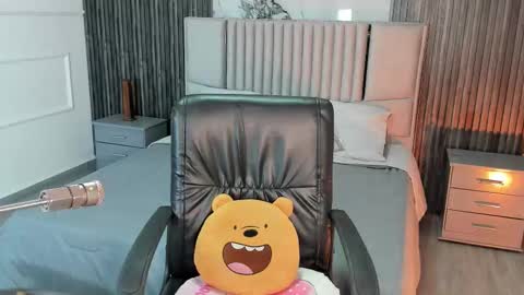 Lilly Ortiz online show from 16, 3, 2026