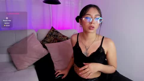 lillypinky1 online show from 29, 4, 2026