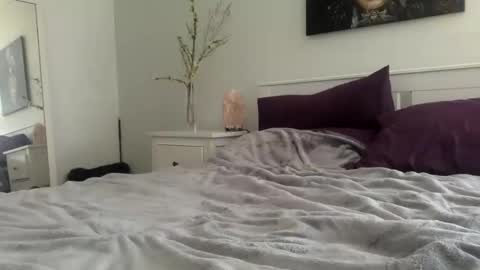 LilMissSpanks online show from 20, 4, 2026