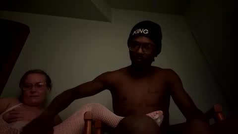 Snapshot of lilmommie0420 chatting on 13, 11, 2025 Mommy Daddy online show from 13, 11, 2025