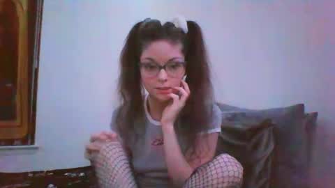 Snapshot of lilpeachybum chatting on 12, 11, 2025 sammy sweetheart3 online show from 12, 11, 2025