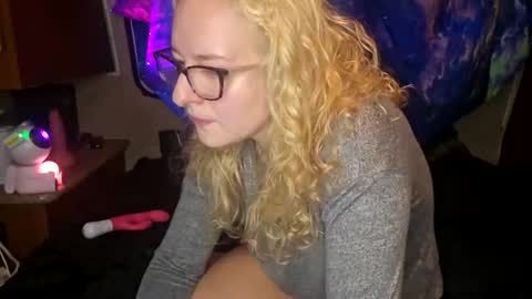 LilPies  online show from 30, 11, 2025